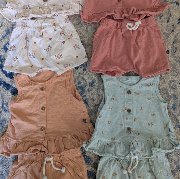 Baby Girl 18 Month Clothing Bundle - Picture 3 of 10